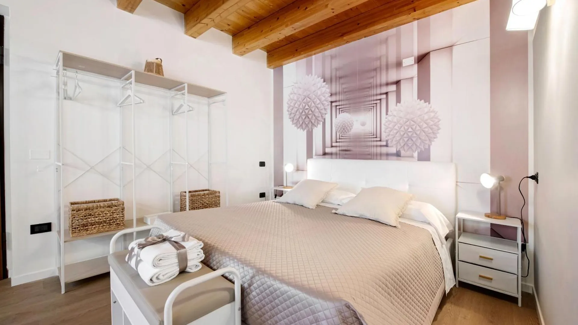 Chiara'S Exclusive In Desenzano Apartman Desenzano del Garda Olaszország